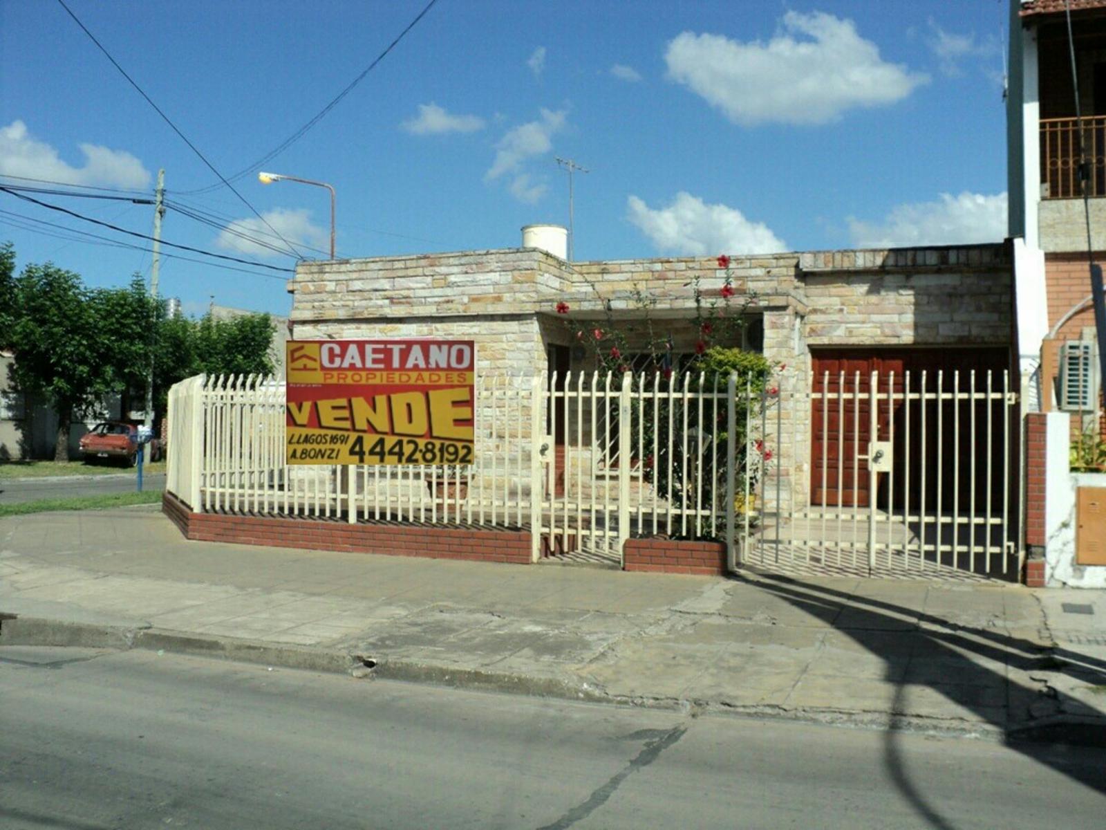 #3113107 | Venta | Casa | Aldo Bonzi (Caetano Propiedades)