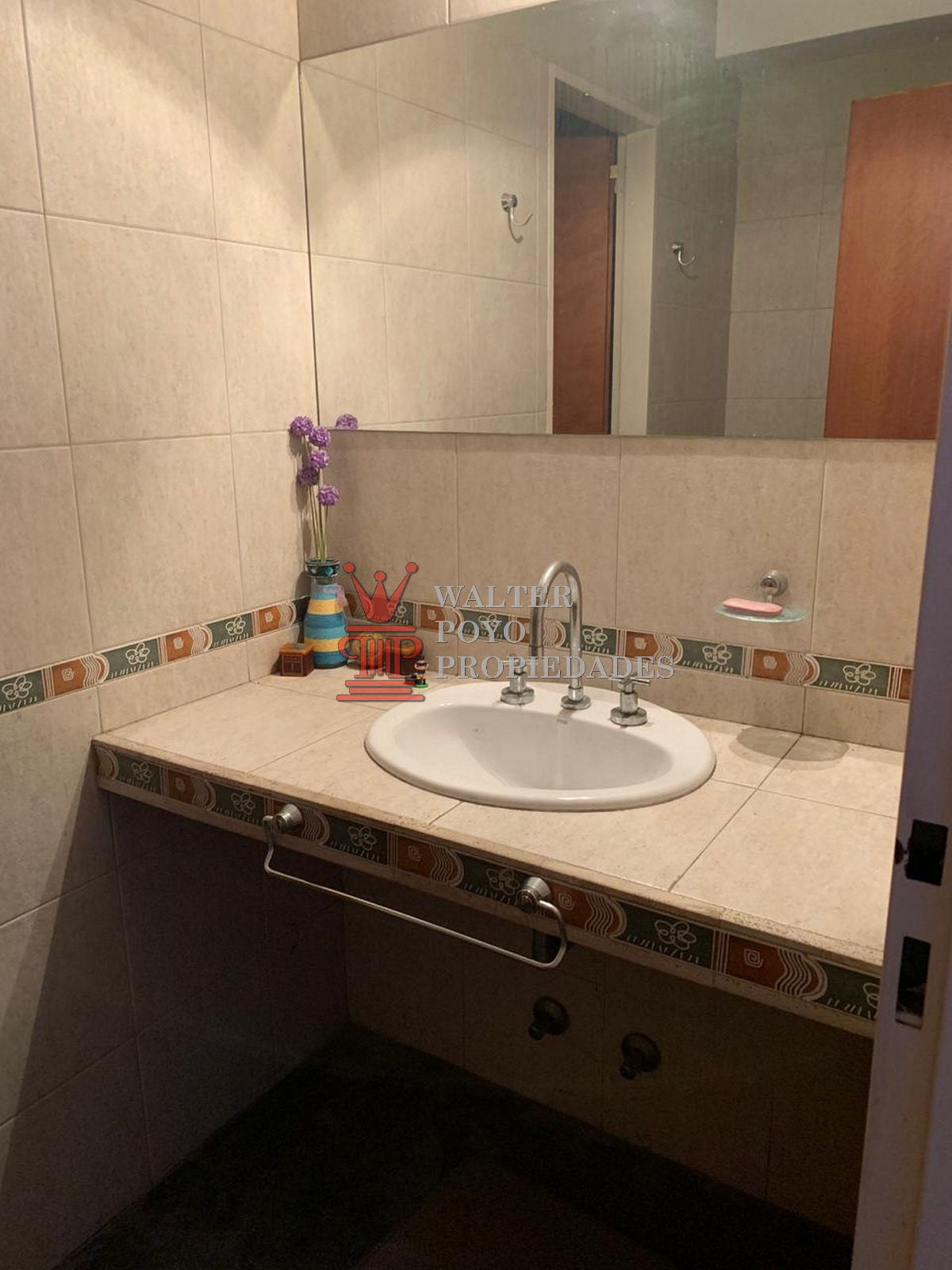 #1501645 | Venta | Casa | Ezpeleta Oeste (Walter Poyo Propiedades)