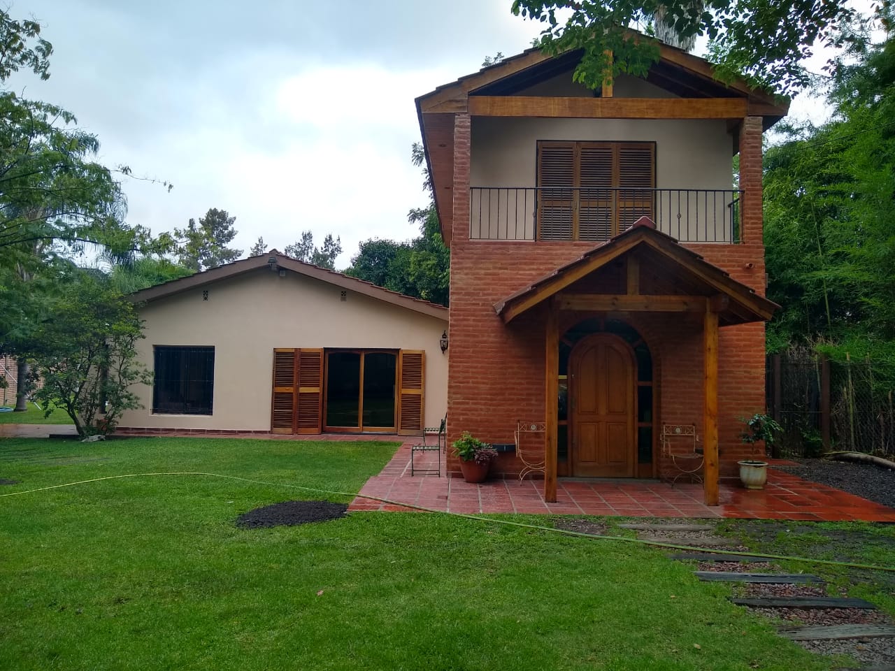 #3240081 | Sale | House | Villa Gobernador Udaondo (R. Tavella Inmuebles)