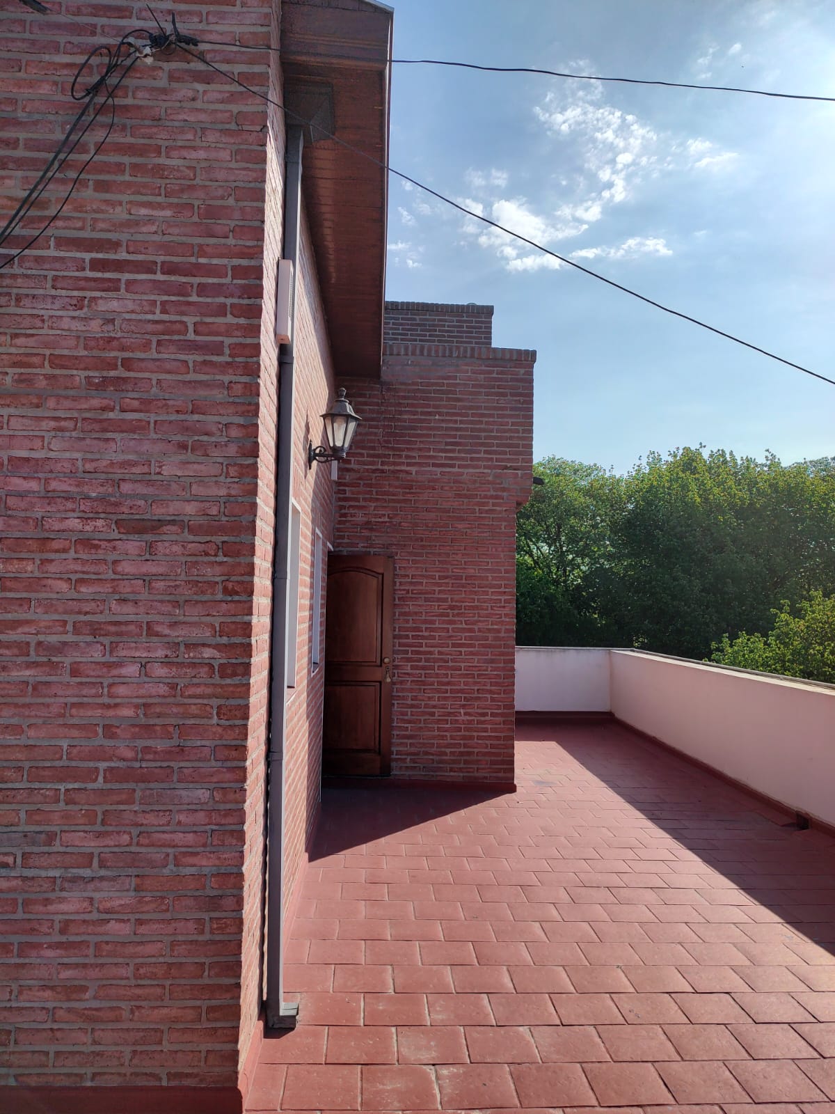 #3215921 | Venta | Casa | Luis Guillon (Adrian Buono Negocios Inmobiliarios)