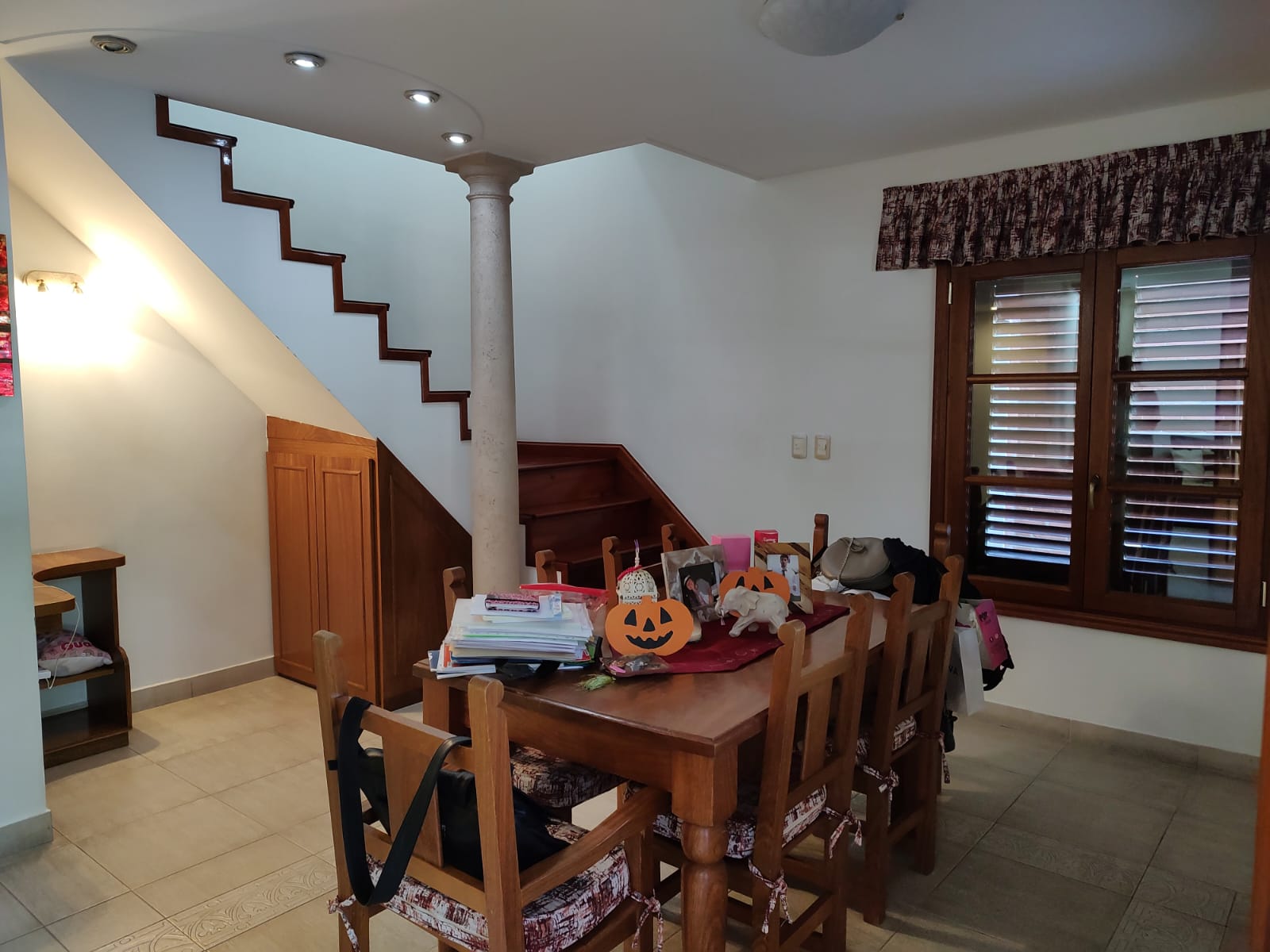 #3215921 | Venta | Casa | Luis Guillon (Adrian Buono Negocios Inmobiliarios)