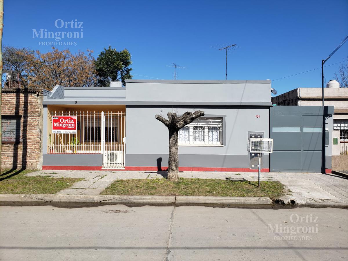 #767623 | Sale | House | Lomas De Zamora (Ortiz Mingroni propiedades)