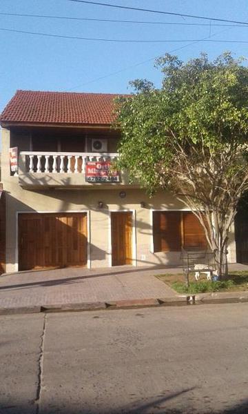 #1543788 | Sale | House | Lomas De Zamora (Ortiz Mingroni propiedades)